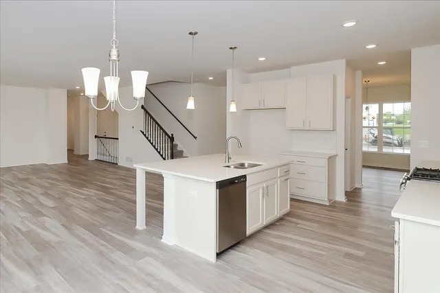 $715,880 | 860 Preston Lane, Oswego, IL 60543