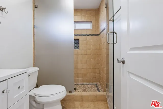 $1,750,000 | 7024 Kentwood Avenue, Los Angeles, CA 90045