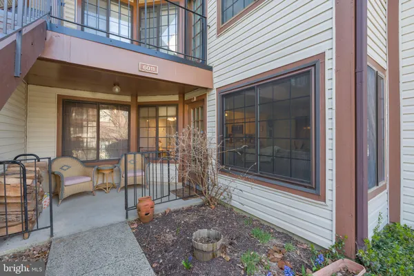 $2,000 | 6011 D Curtier Drive, Unit D, Alexandria, VA 22310