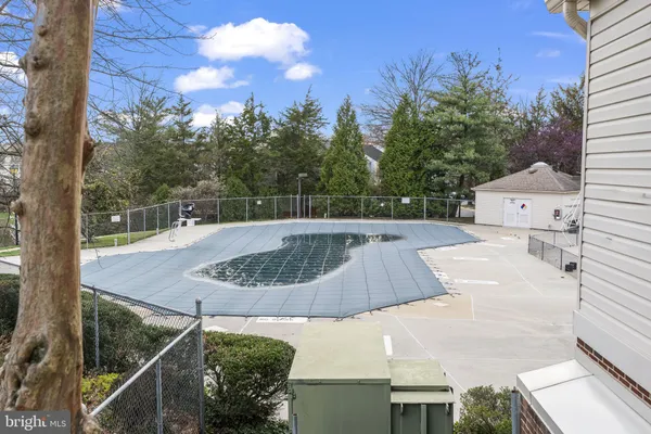 $2,000 | 6011 D Curtier Drive, Unit D, Alexandria, VA 22310