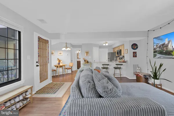 $2,000 | 6011 D Curtier Drive, Unit D, Alexandria, VA 22310