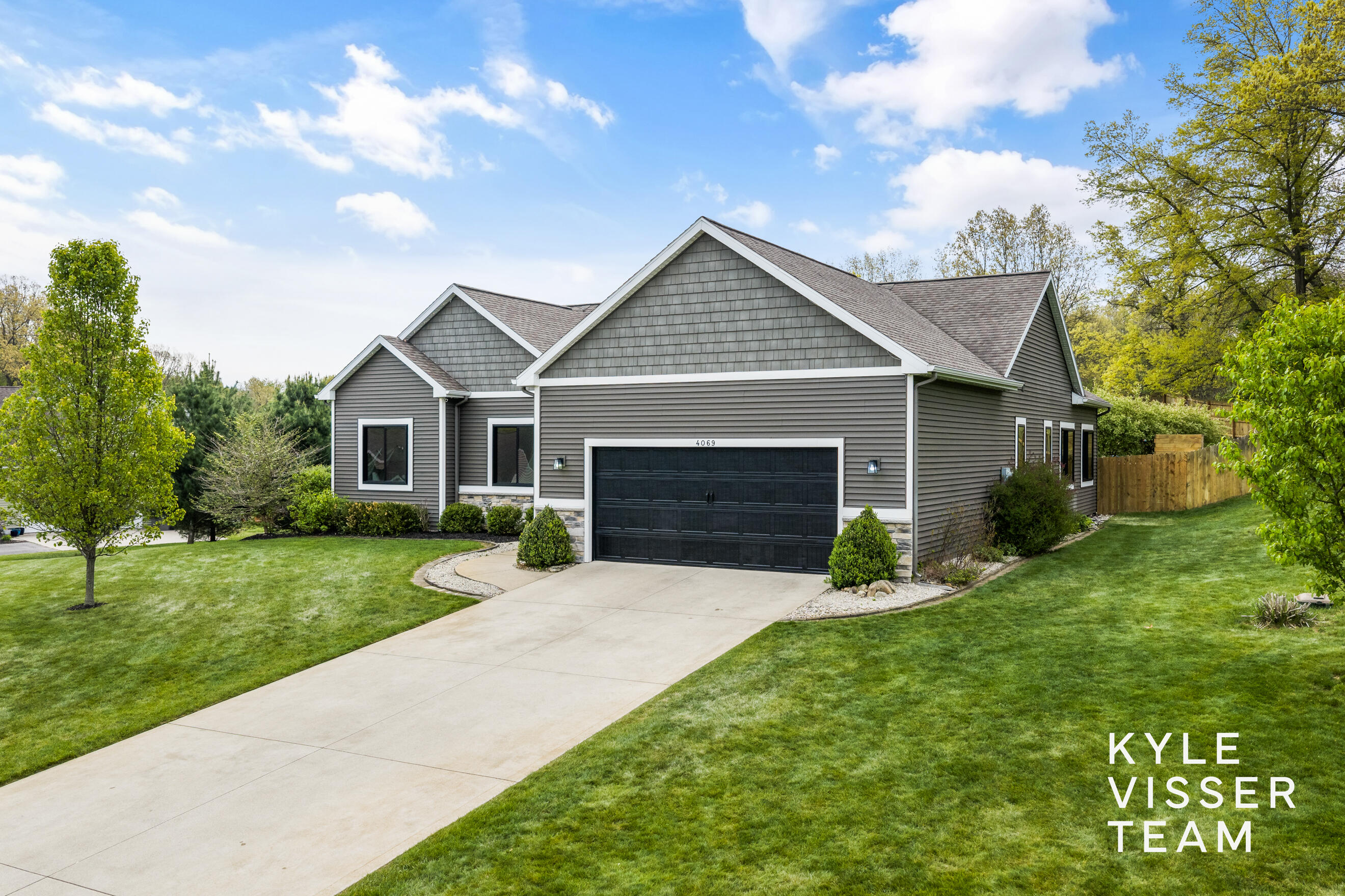 4069 Amazon Drive Lowell, MI 49331 - Photo 7 of 64 Front Exterior