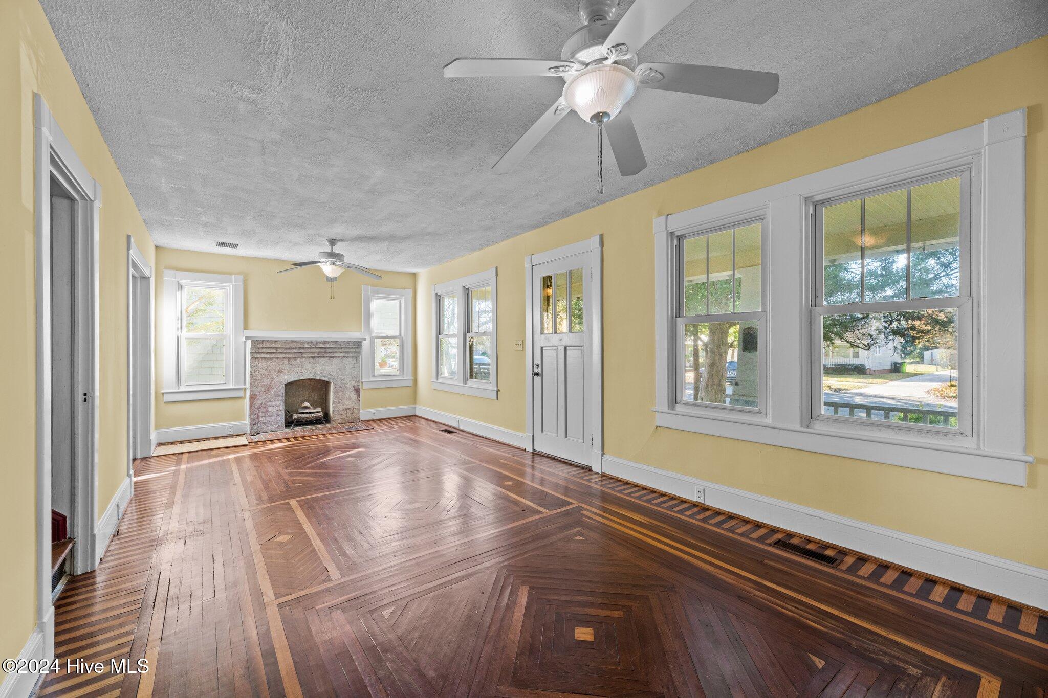 1420 Rhem Avenue New Bern, NC 28560 - Photo 11 of 34 19-web-or-mls-DSC_4796
