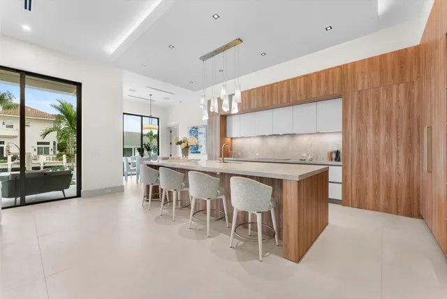 a view of a storage & utility room with washer and dryer