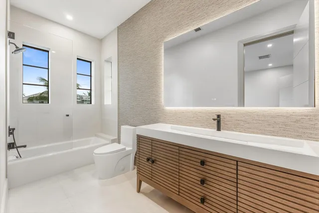 $7,150,000 | 963 Dogwood Drive, Delray Beach, FL 33483