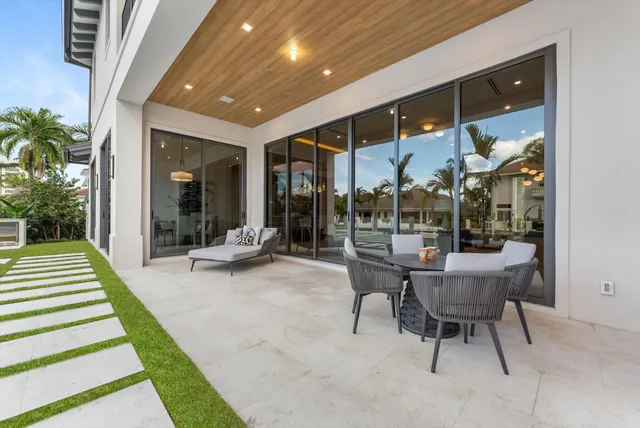 $7,150,000 | 963 Dogwood Drive, Delray Beach, FL 33483