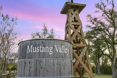 $2,297,000 | 6434 Mustang Valley Trail, Wimberley, TX 78676