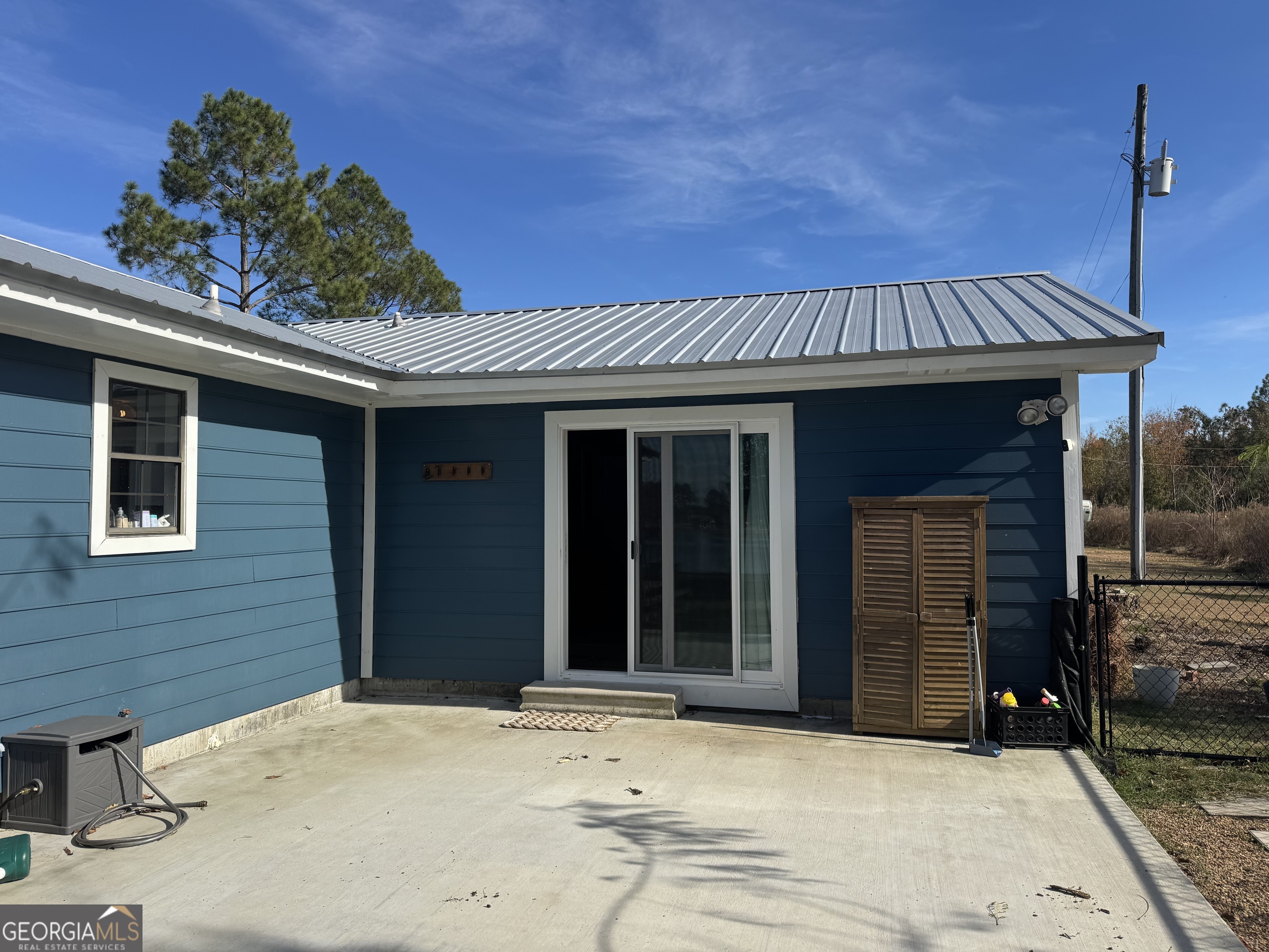 2648 Buck Head Road Baxley, GA 31513 - Photo 18 of 20 a house with a outdoor space