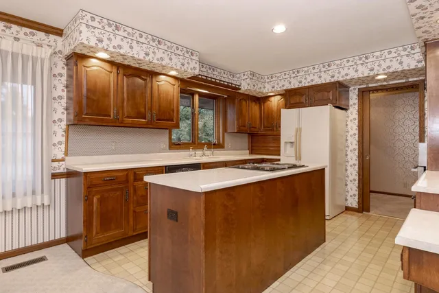 $319,900 | 104 Boulder Drive, Gridley, IL 61744