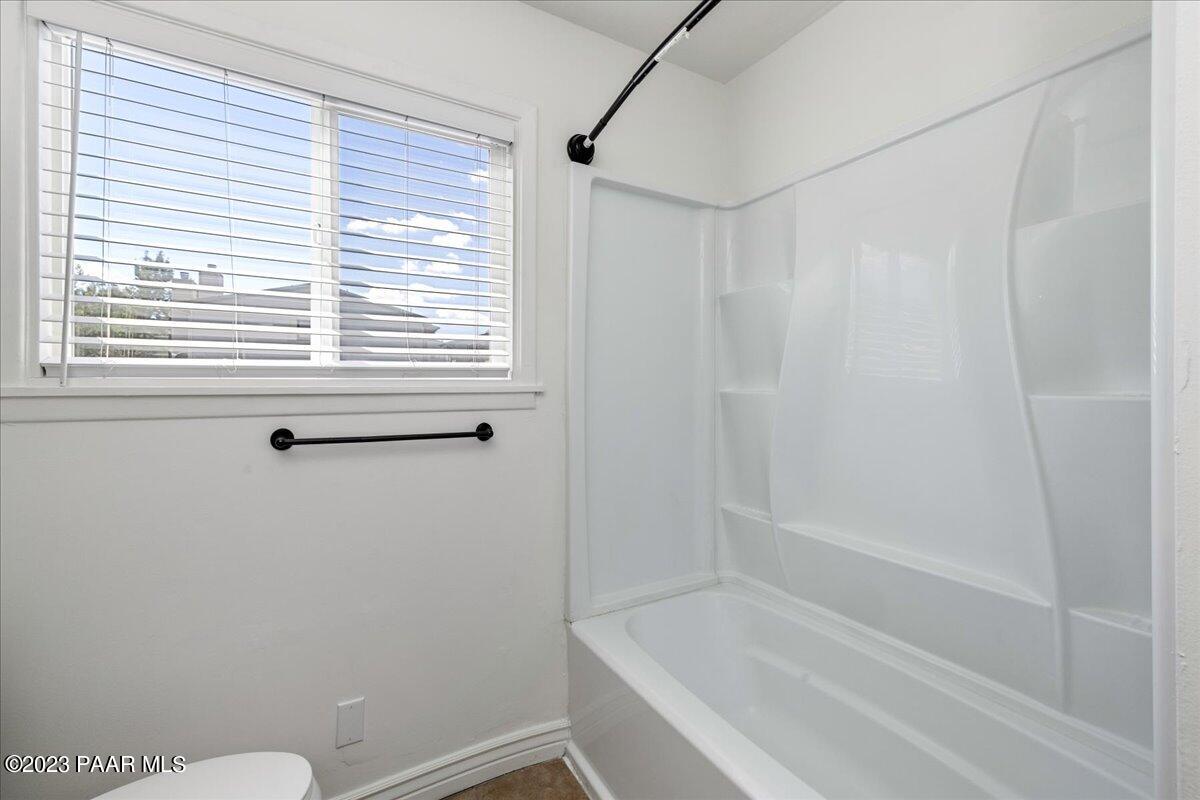 1240 Stetson Road, Unit 17 Prescott, AZ 86303 - Photo 13 of 18 13-Bathroom