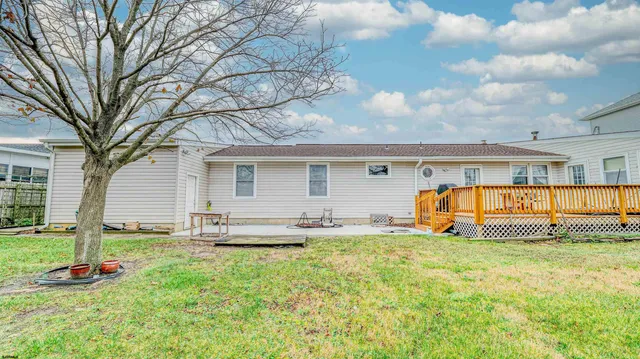 a front view of house with yard