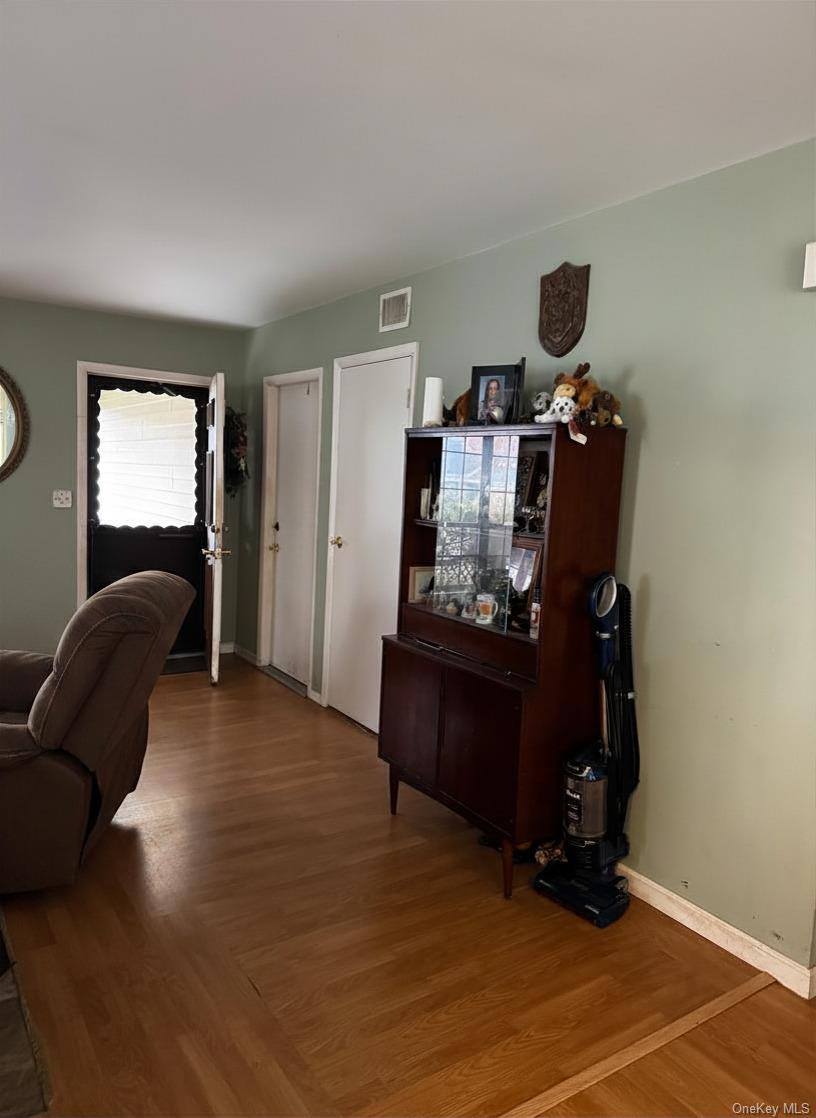 268 Edinburgh Drive Ridge, NY 11961 - Photo 4 of 12