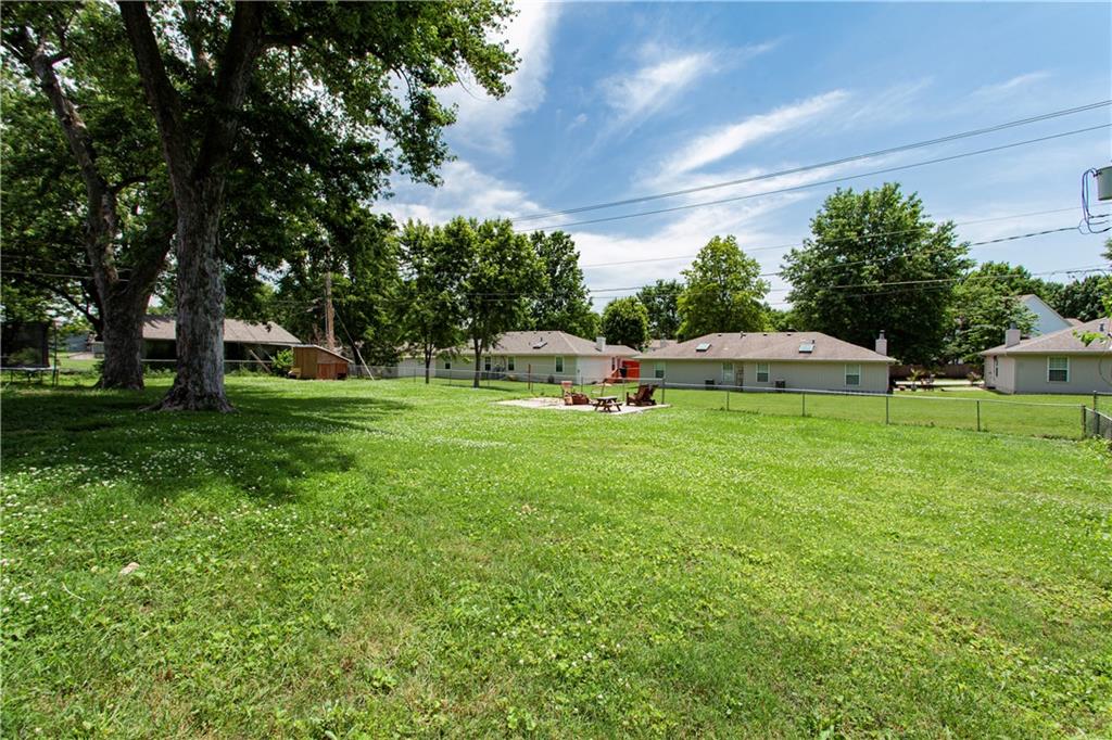 2522 Queen Ridge Drive Independence, MO 64055 - Photo 14 of 15