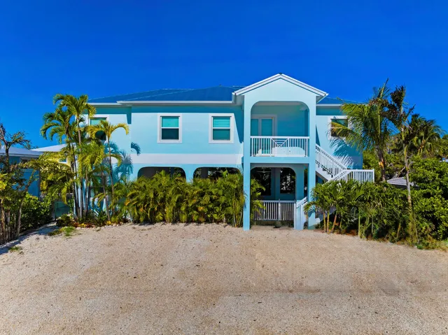 $1,899,000 | 518 Avenida Primiceria, Marathon, FL 33050