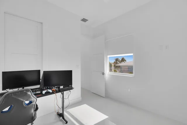 $1,899,000 | 518 Avenida Primiceria, Marathon, FL 33050