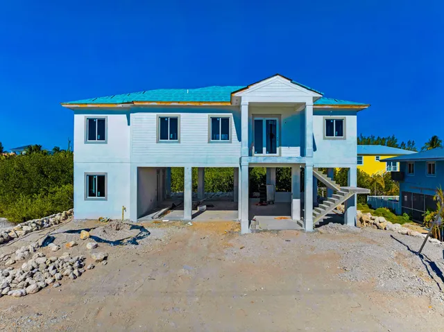 $1,899,000 | 518 Avenida Primiceria, Marathon, FL 33050