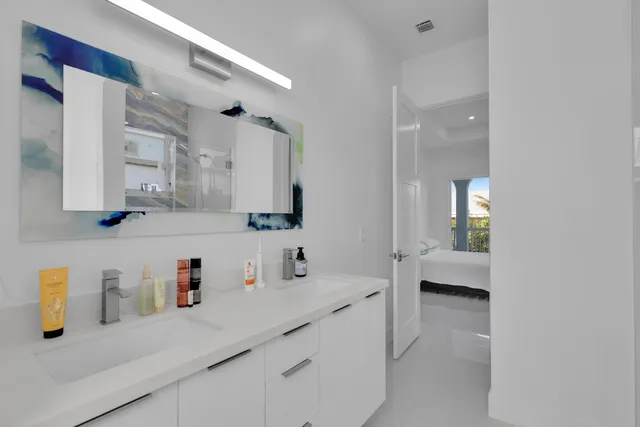 $1,899,000 | 518 Avenida Primiceria, Marathon, FL 33050