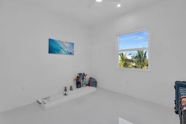 $1,899,000 | 518 Avenida Primiceria, Marathon, FL 33050