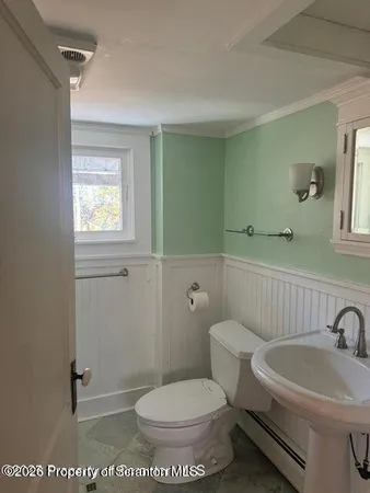 $2,400 | 517 Clinton Street, Waverly, PA 18471