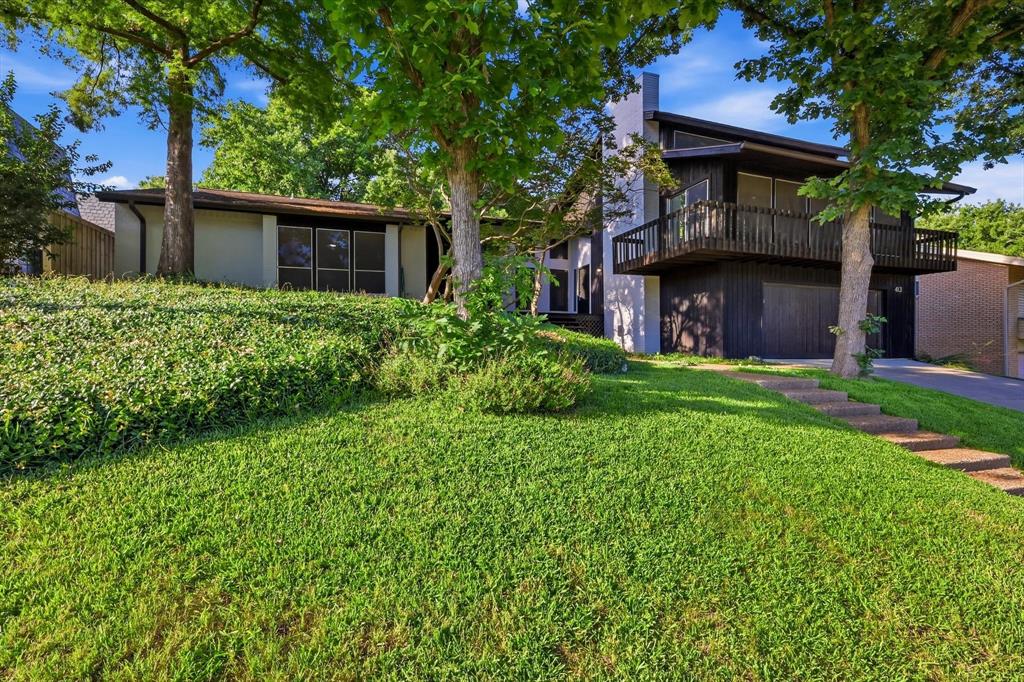 413 Rochelle Boulevard Irving, TX 75062 - Photo 2 of 38
