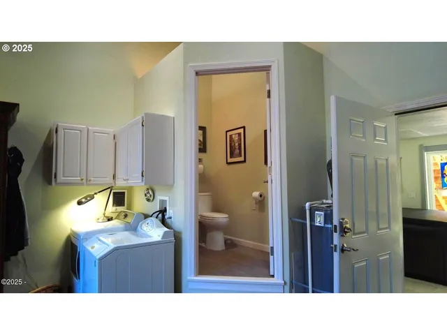 $699,000 | 3512 Highway 101, Yachats, OR 97498