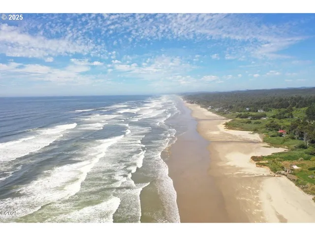 $699,000 | 3512 Highway 101, Yachats, OR 97498