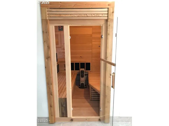 $699,000 | 3512 Highway 101, Yachats, OR 97498