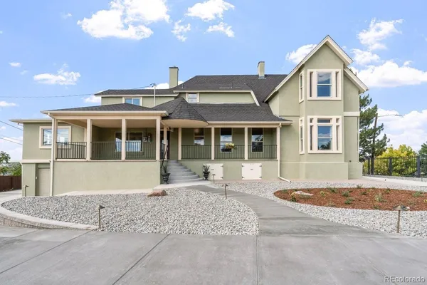 $889,900 | 708 West 18th Street, Pueblo, CO 81003