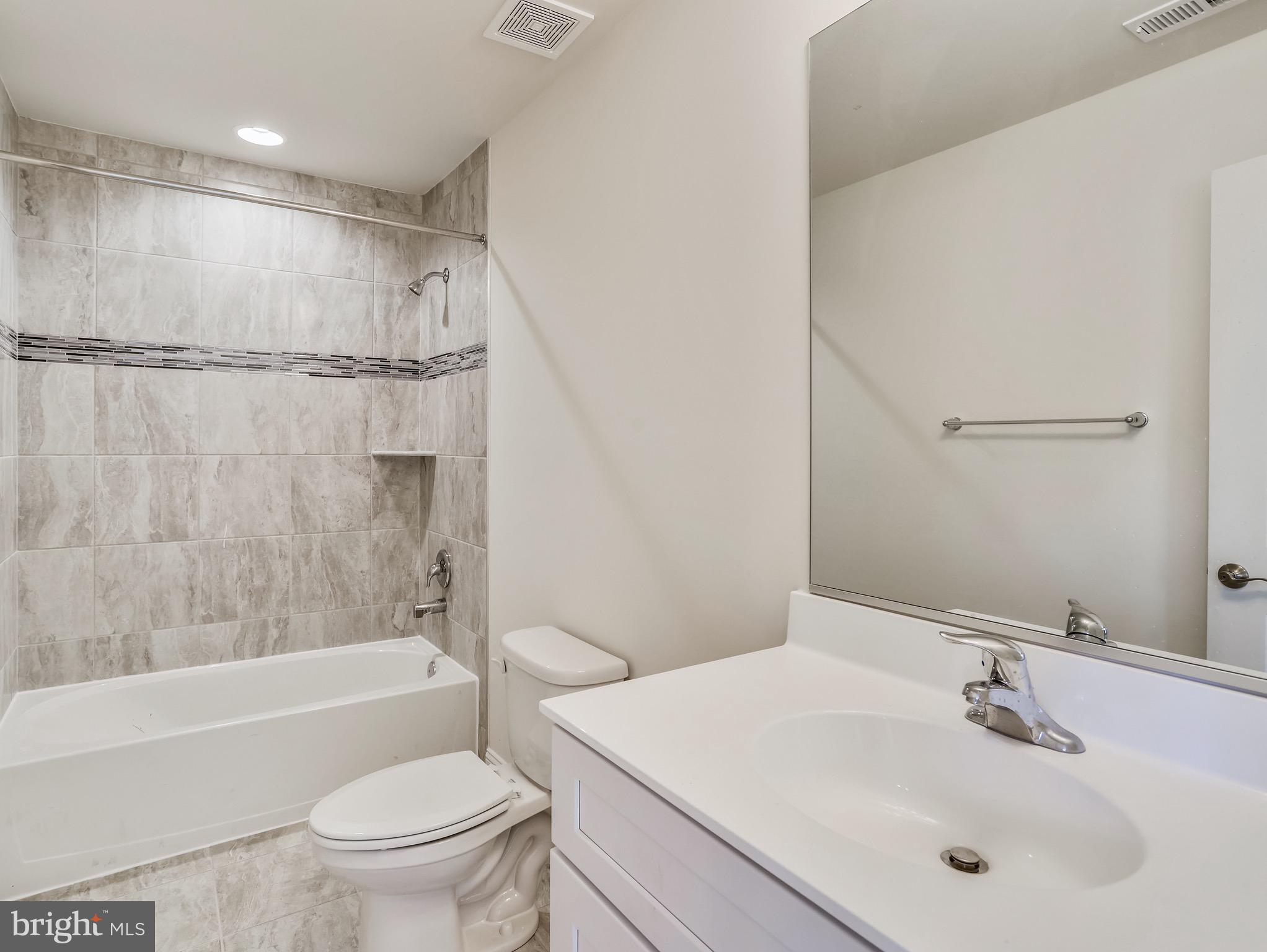 128 Overlea Road Severna Park, MD 21146 - Photo 22 of 30 Hall bath with upgraded tile!