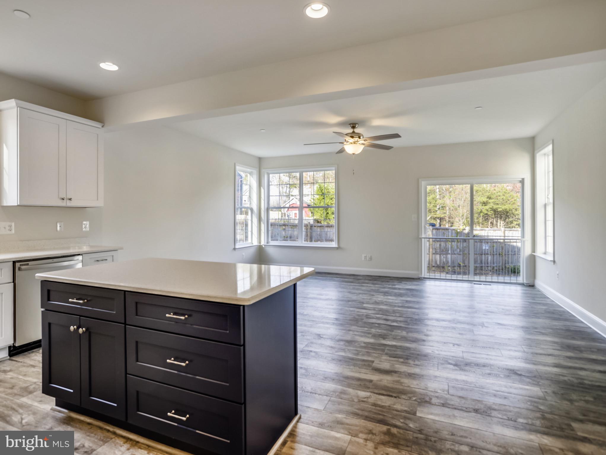 128 Overlea Road Severna Park, MD 21146 - Photo 4 of 30 Craftsman style throughout!