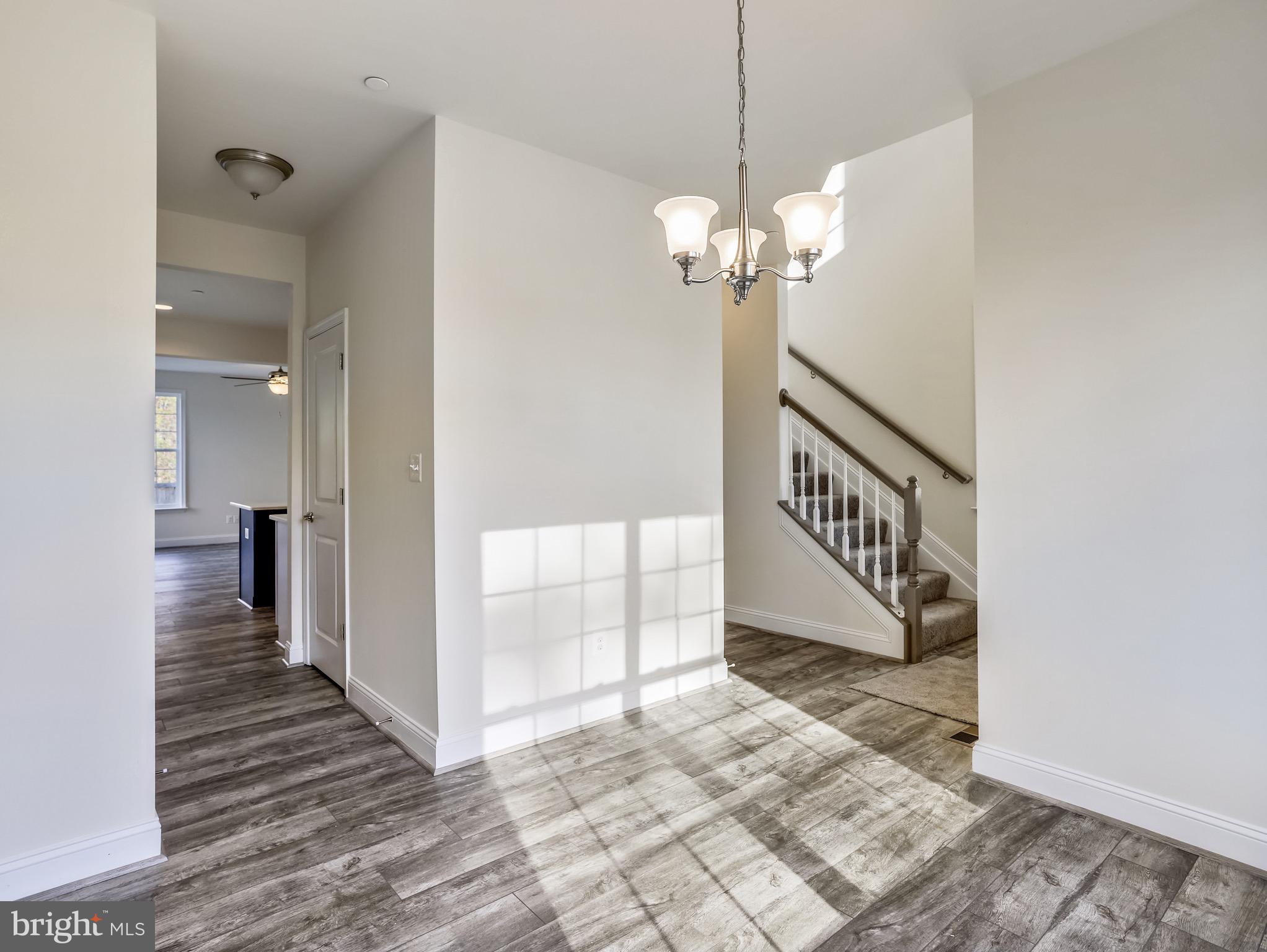 128 Overlea Road Severna Park, MD 21146 - Photo 9 of 30 2 story foyer!