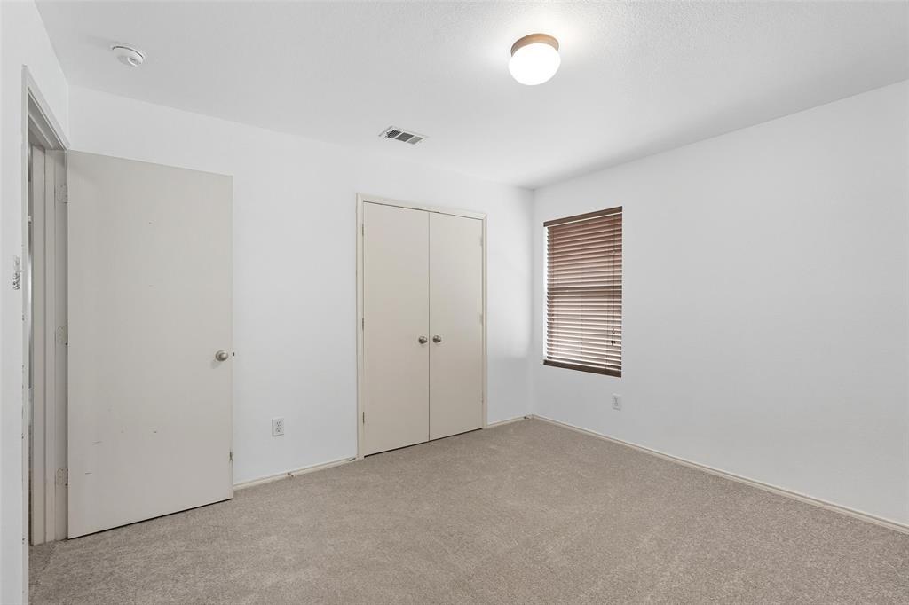 322 Laurel Lane Fate, TX 75087 - Photo 8 of 22 a view of room and window