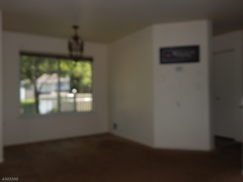 9 Pendleton Court Bedminster, NJ 07921 - Photo 3 of 17