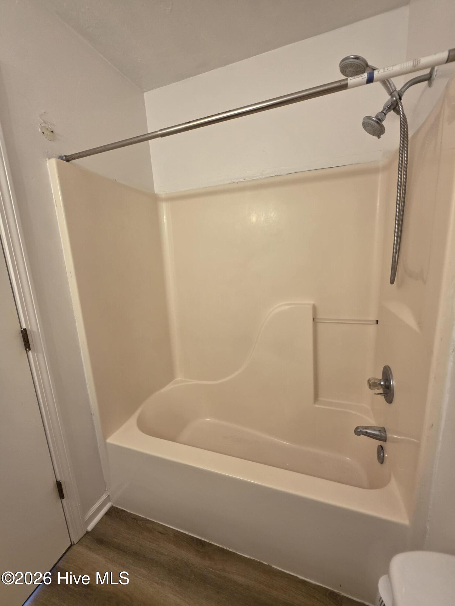 214 Old Oak Road Elizabeth City, NC 27909 - Photo 7 of 17 Master Shower/Tub