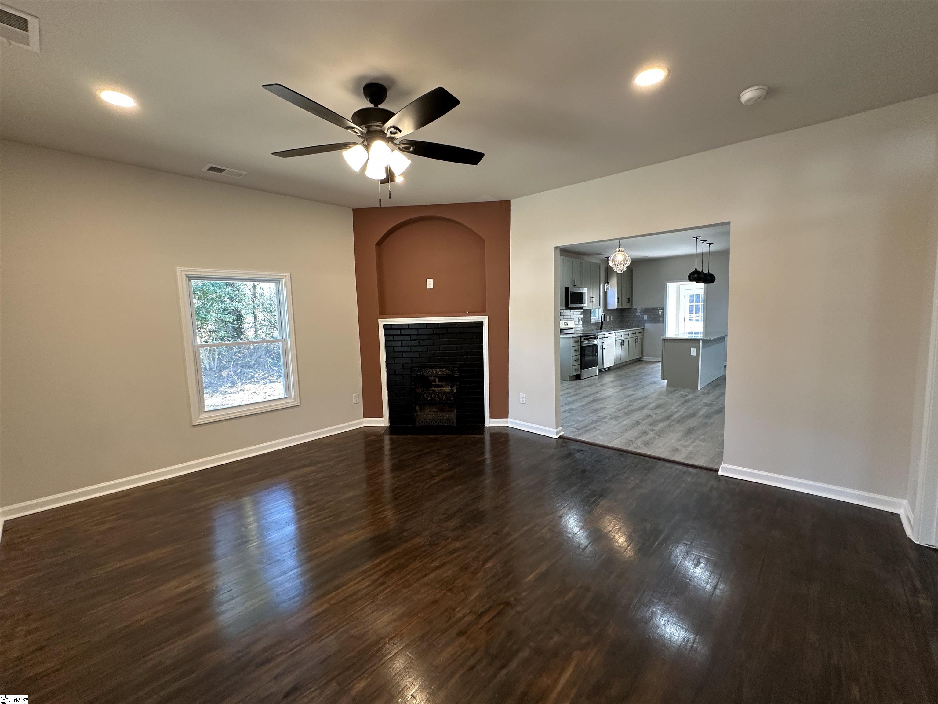 122 Sunset Drive Gaffney, SC 29340 - Photo 5 of 33