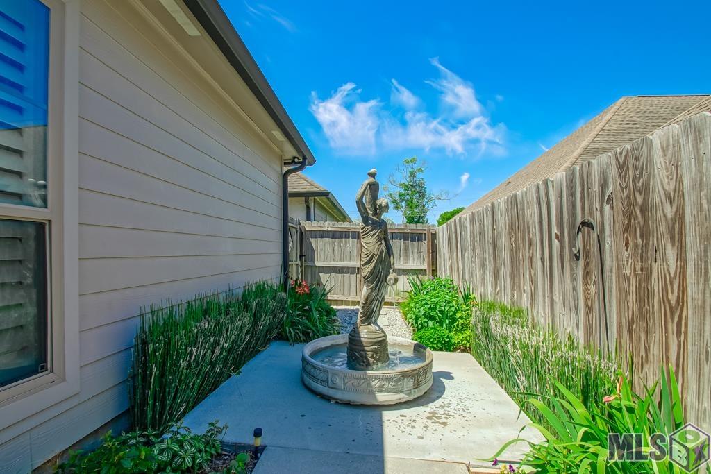 12424 Grand Villa Court Baton Rouge, LA 70817 - Photo 28 of 33
