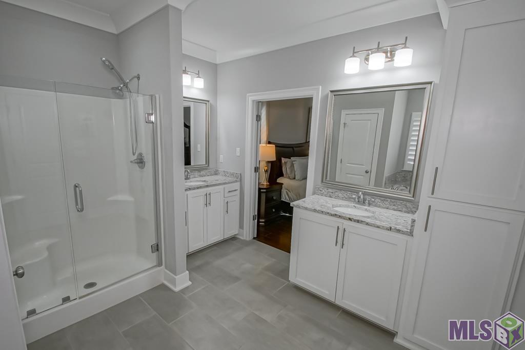 12424 Grand Villa Court Baton Rouge, LA 70817 - Photo 5 of 33