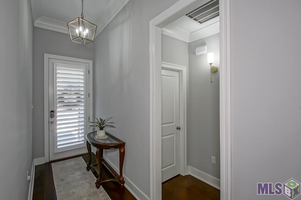 12424 Grand Villa Court Baton Rouge, LA 70817 - Photo 10 of 33