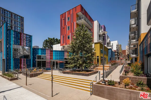 $2,284 | 555 North Spring Street, Unit B603, Los Angeles, CA 90012