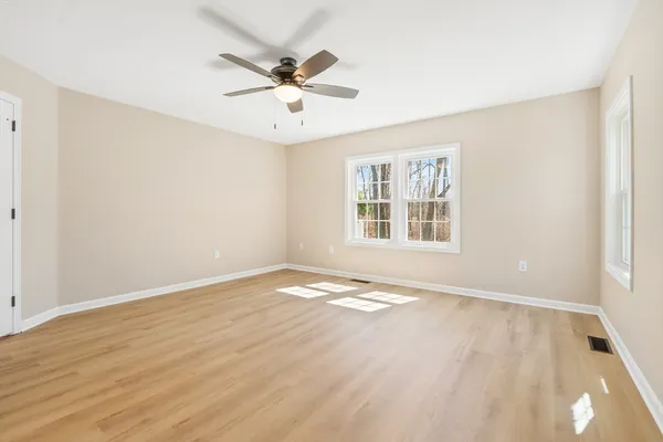 $699,900 | 4 Lilacwood Circle, Haverhill, MA 01832