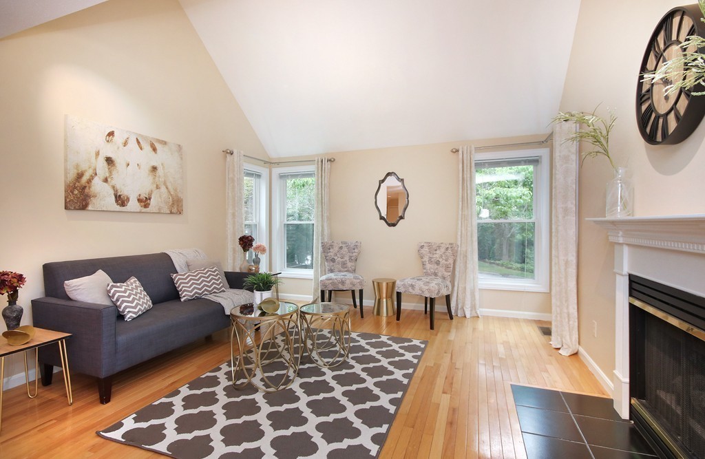 19 Maple Ridge Drive, Unit 19 Burlington, MA 01803 - Photo 5 of 27 Gallery Image 5