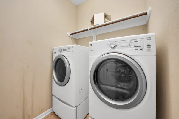 $2,150 | 2402 Village Lakes Drive, Katy, TX 77493