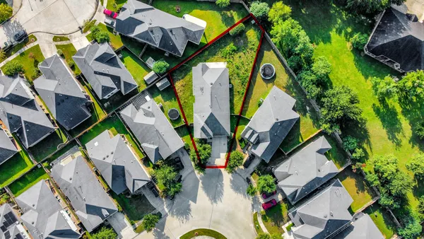 $2,150 | 2402 Village Lakes Drive, Katy, TX 77493