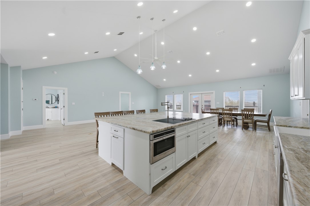 142-143 Channelview Road Rockport, TX 78382 - Photo 12 of 40