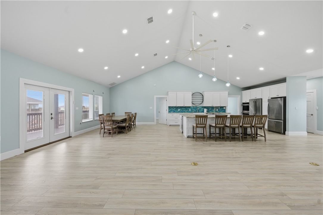 142-143 Channelview Road Rockport, TX 78382 - Photo 7 of 40