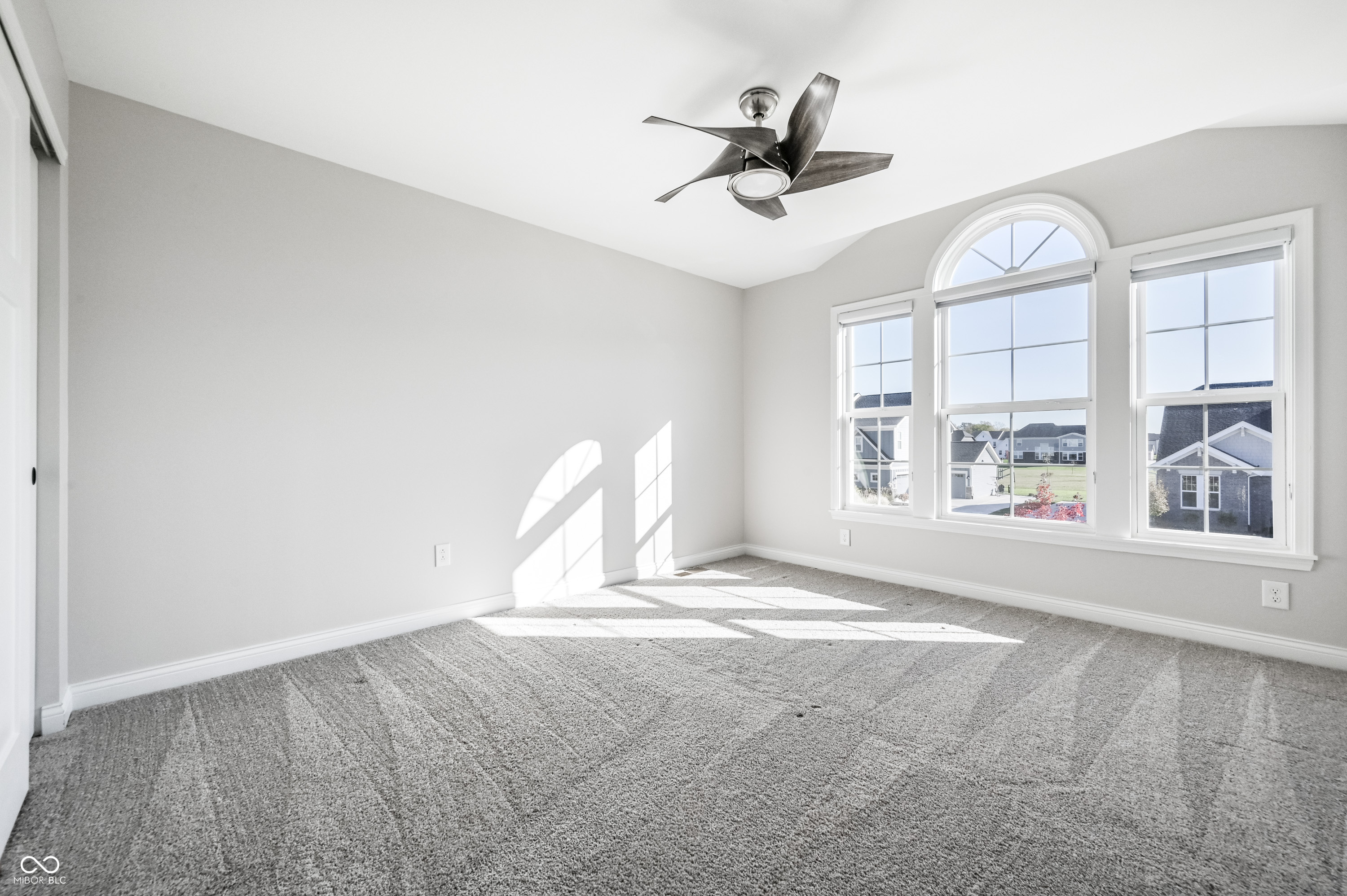 12442 Coastal Place Fishers, IN 46037 - Photo 33 of 46