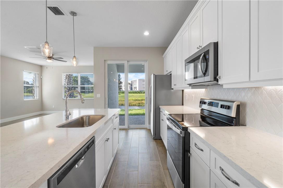 569 Sanderling Circle Deerfield Beach, FL 33442 - Photo 6 of 44 Photo 6