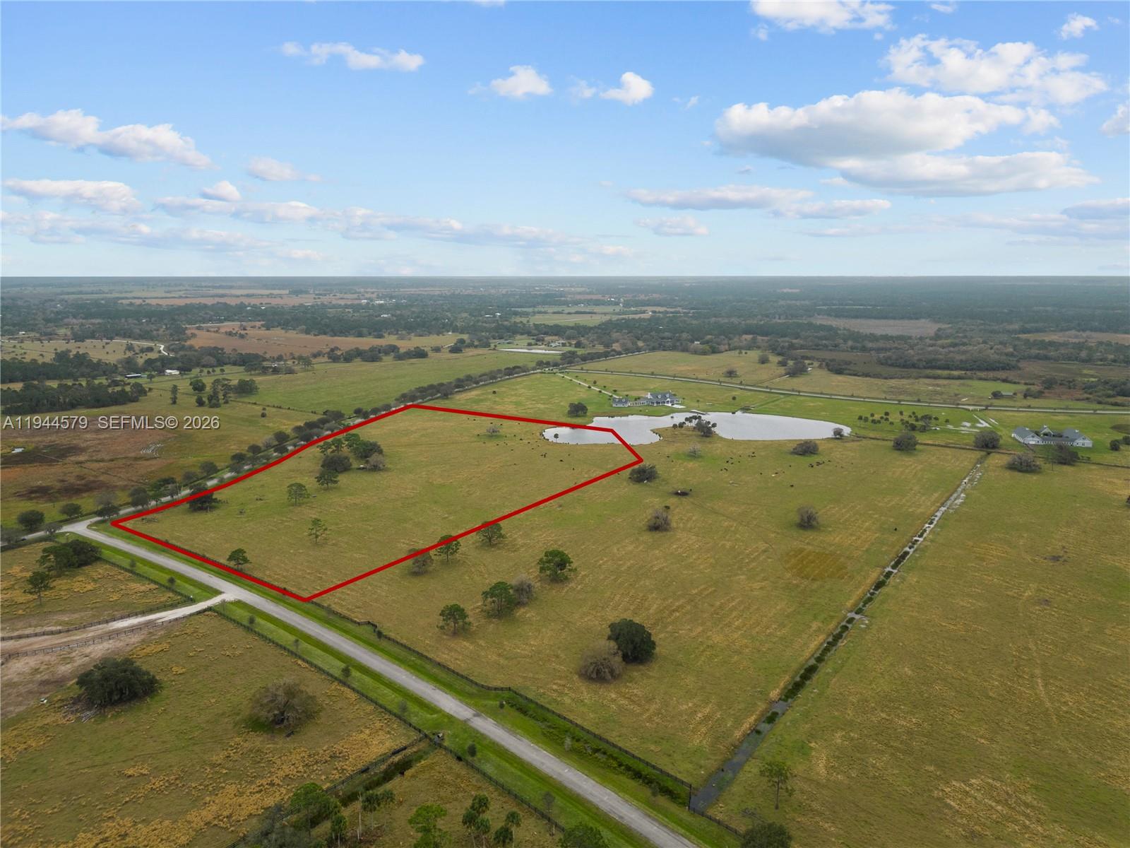 25750 Southwest Jockeys Run Okeechobee, FL 34974 - Photo 8 of 21 a view of a pool