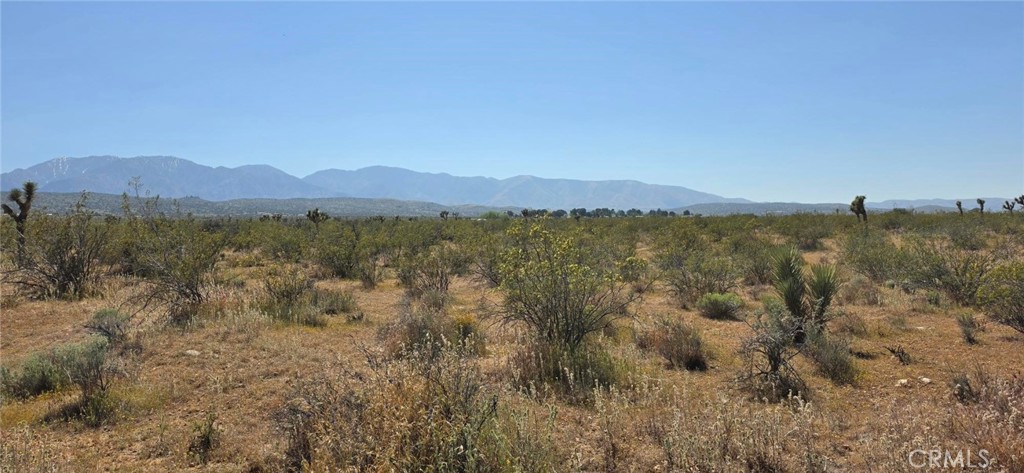 0 175th Street Llano, CA 93544 - Photo 11 of 16 a view of a city with mountain view
