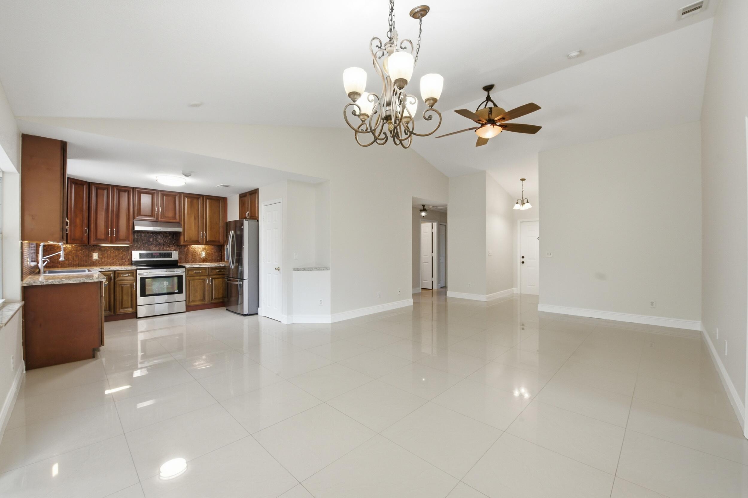 3772 Southeast Upper Street Stuart, FL 34997 - Photo 5 of 34 11__dsc1494